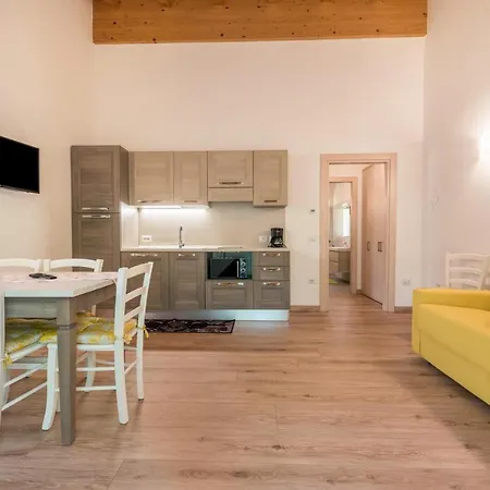 Nonno Bigi Girasole Apartment Tremosine